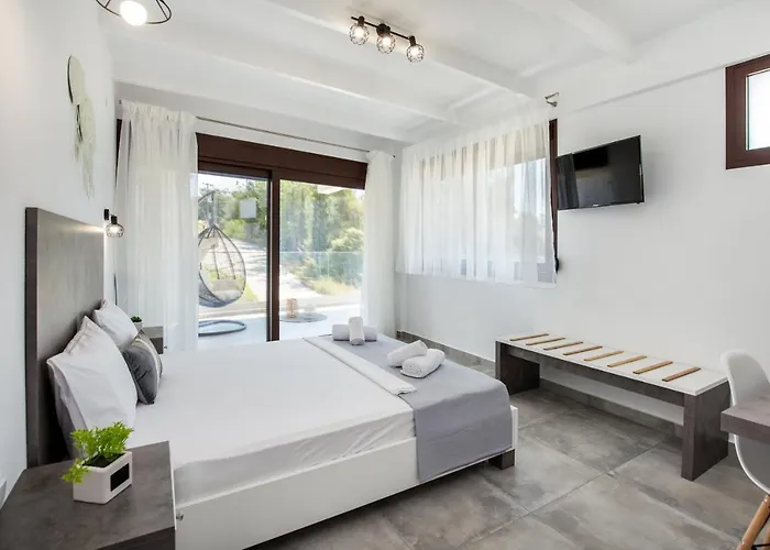 Hotel Ermioni Sea View 3*