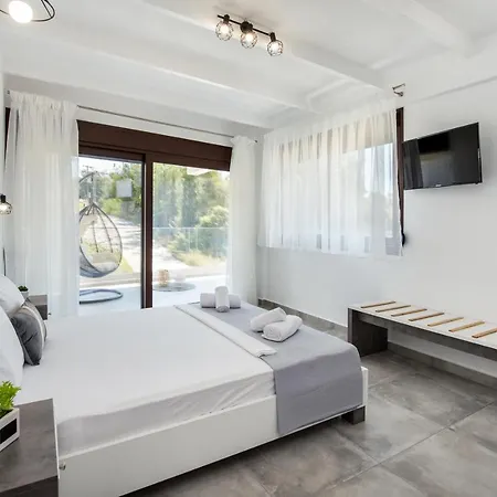 Ξενοδοχείο Ermioni Sea View 3*
